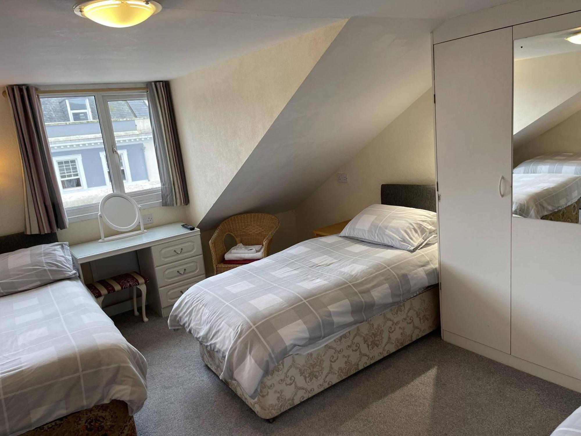 Lamplighter Guesthouse Plymouth Phòng bức ảnh